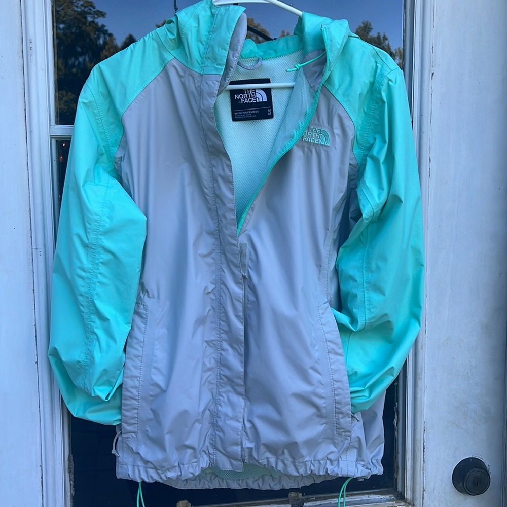 North Face Wind Breaker!!🤩